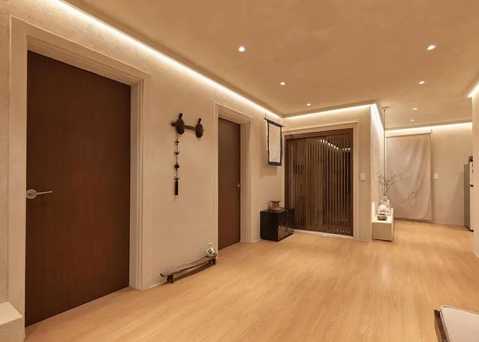 Traditional Meets Modern In Our Unique Hanok Apartment *