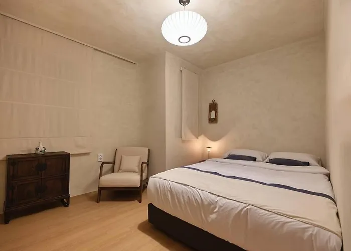 Traditional Meets Modern In Our Unique Hanok Apartment *