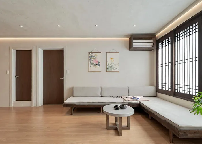 Traditional Meets Modern In Our Unique Hanok Apartment *